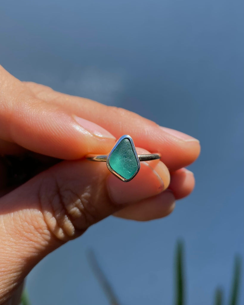 teal sea glass ring in mixed metals, size 5