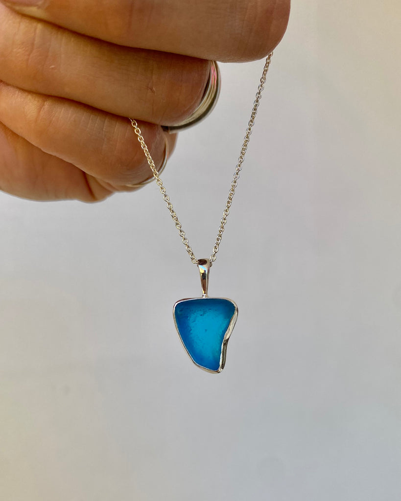 Electric Blue Single Fin Sea Glass Necklace in Silver