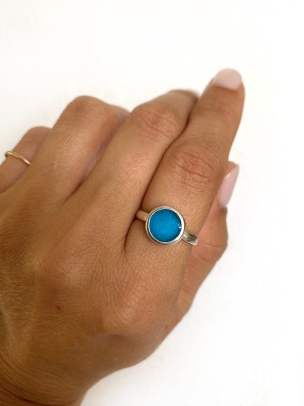 round deep turquoise blue sea glass ring in silver, size 6.5